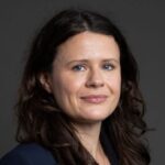 US Allows Temporary Sale of Stranded Russian Oil to India